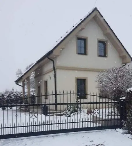 Kimy Semesterbostad Mojmírovce