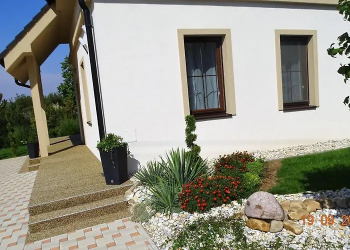 Kimy Semesterbostad Mojmírovce